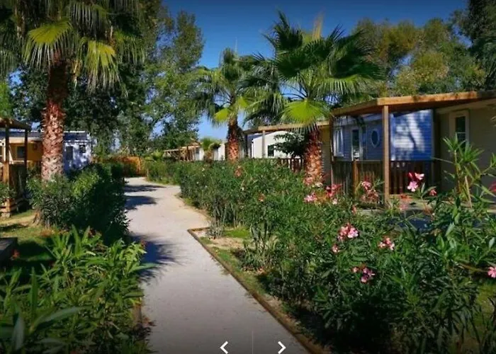 Parque de Campismo Mobil N 1 Confort St Cyprien 66 *